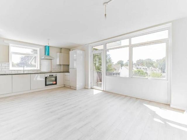 Apartment for rent in London Borough of Croydon, Greater London