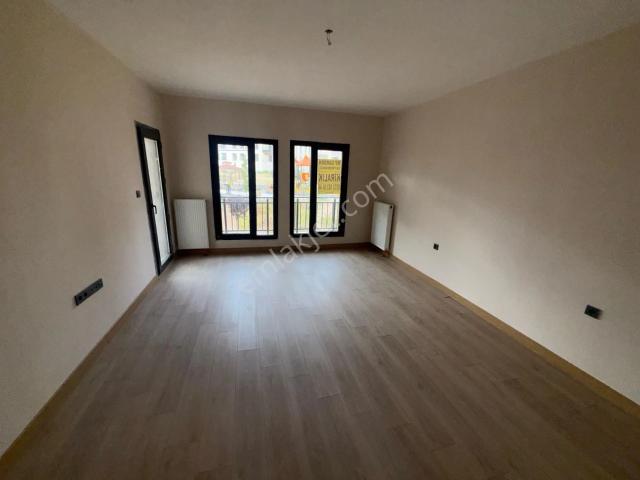 İkizce Mahallesi, Yeşilyurt içerisinde kiralık mülk