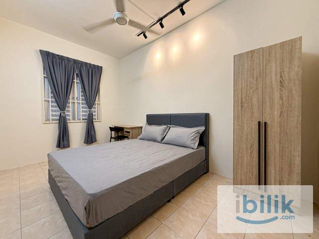 Room for rent in Sendayan Village, Negeri Sembilan