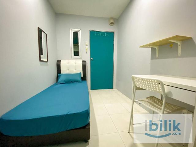 Room for rent in Petaling, Alam Impian