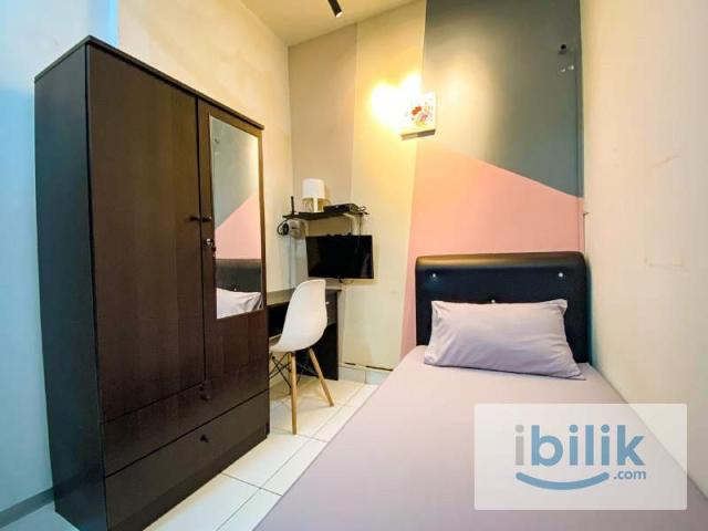 Room for rent in Petaling, Alam Impian