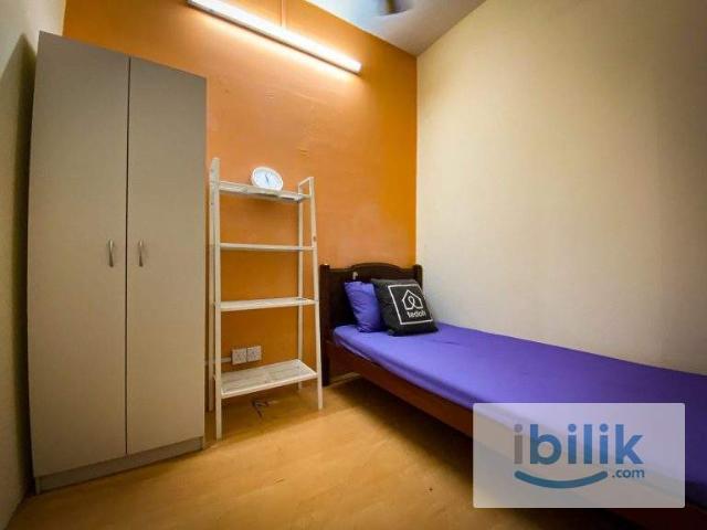 Room for rent in Petaling, Damansara Damai