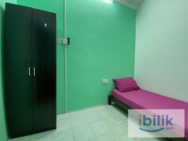 Room for rent in Sendayan Village, Negeri Sembilan