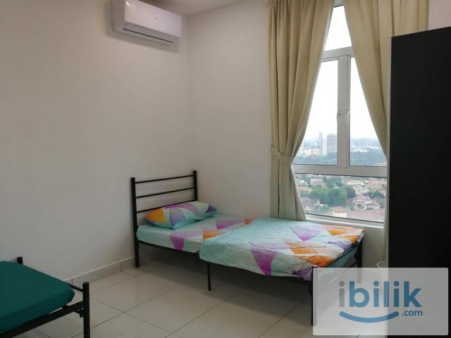 Room for rent in Petaling, Alam Impian