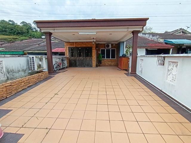 Terraced House for sale in Tanjong Sepat, Selangor