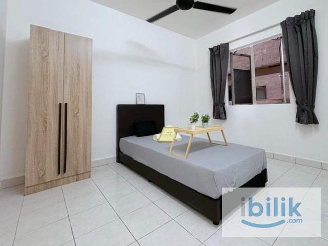 Room for rent in Petaling, Damansara Damai