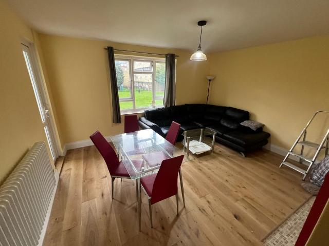 Apartment for rent in Arden Estate, Greater London