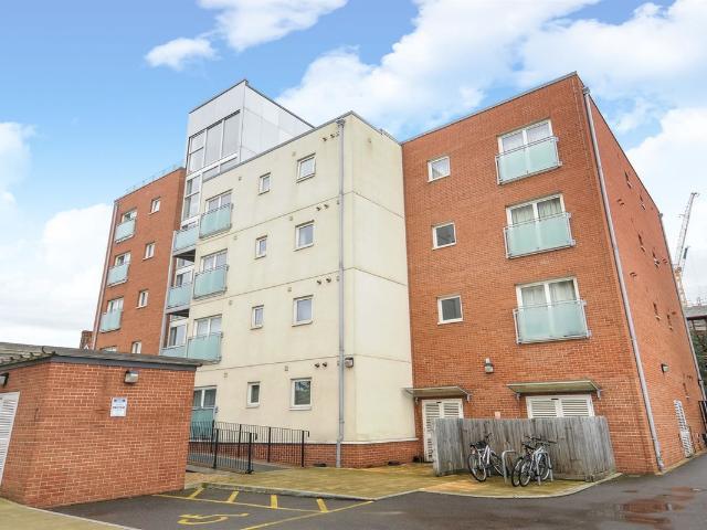 Apartment for rent in Reading