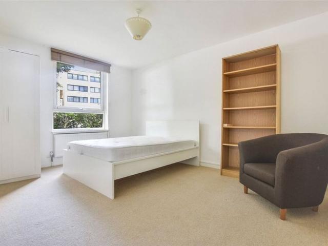 Apartment for rent in Chalk Farm, Greater London
