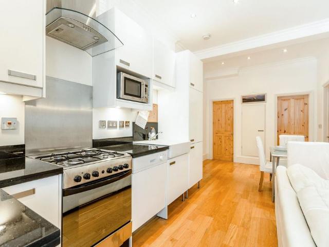 House for rent in Chalk Farm, Greater London