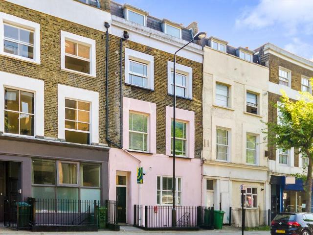 House for rent in Chalk Farm, Greater London