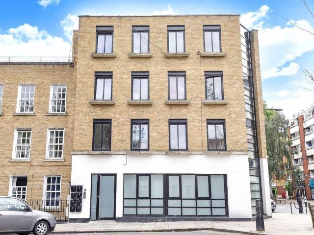 Apartment for rent in Maitland Park, Greater London