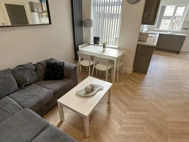 House for rent in Kensington, Calderstones