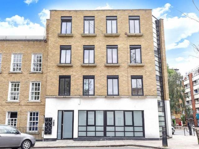 Apartment for rent in Maitland Park, Greater London
