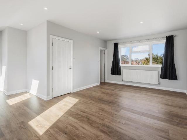 Apartment for rent in Royal Borough of Kingston upon Thames, Greater London