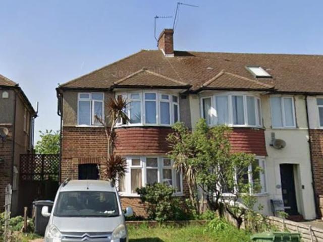 Studio for rent in Royal Borough of Kingston upon Thames, Greater London