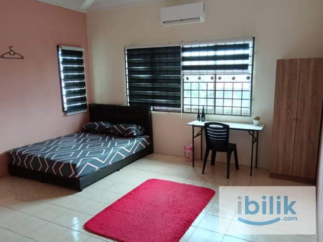 Room for rent in Sendayan Village, Negeri Sembilan