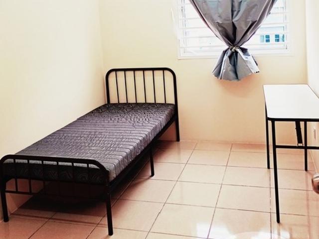 Room for rent in Kuala Selangor, Selangor