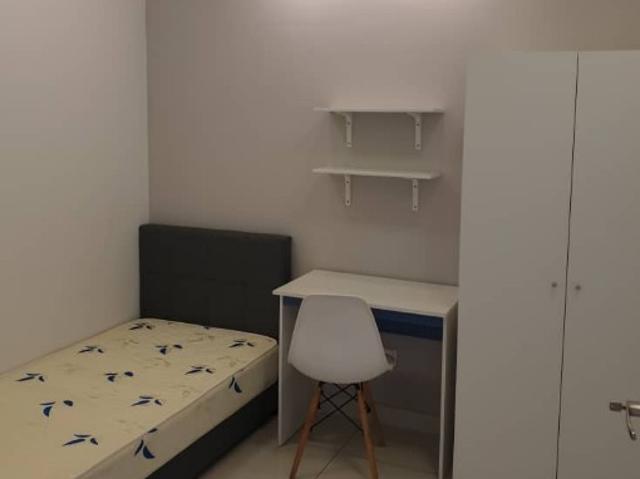 Room for rent in Petaling, Alam Impian