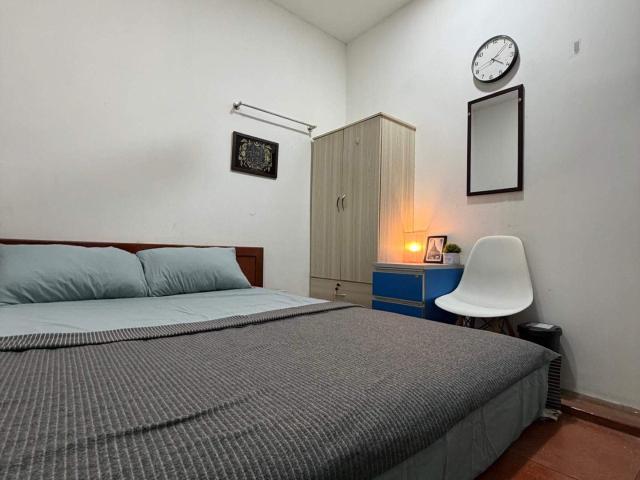 Room for rent in Petaling, Alam Impian
