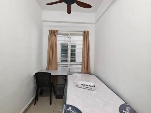 Room for rent in Petaling, Damansara Damai