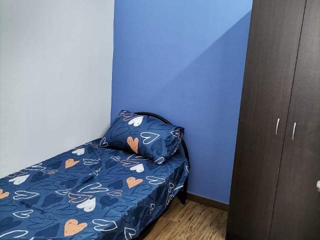 Room for rent in Petaling, Alam Impian