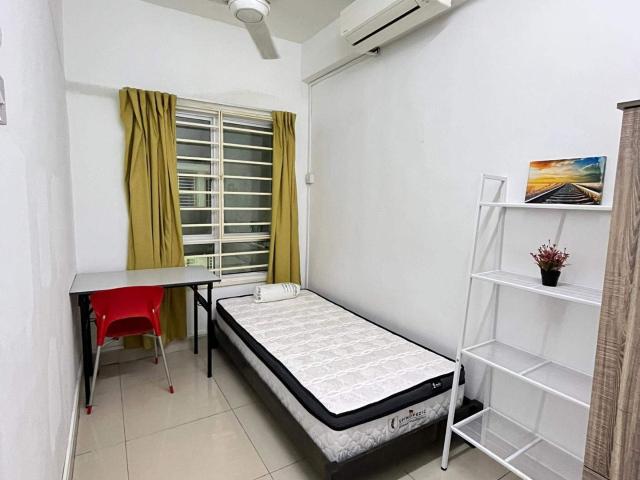 Room for rent in Petaling, Damansara Damai