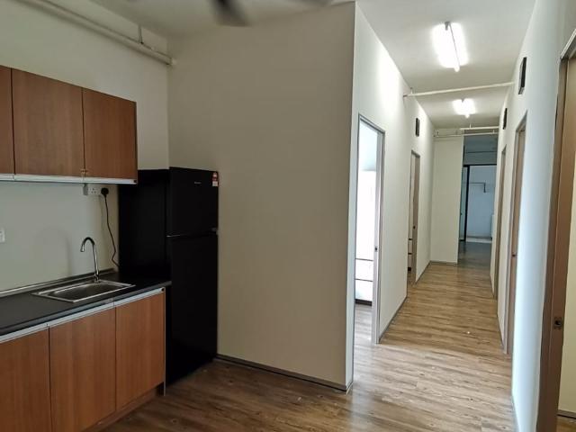 Room for rent in Petaling, Alam Impian