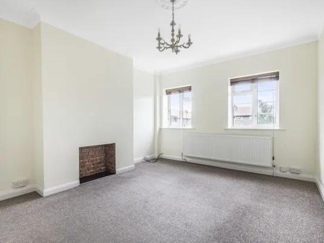 Apartment for rent in Snaresbrook, Greater London
