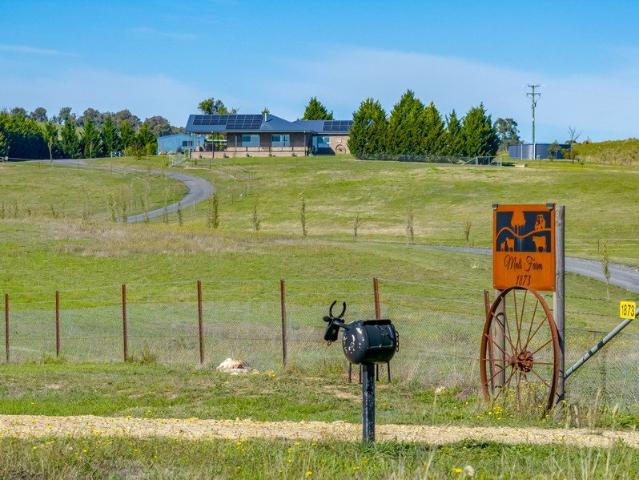 Cottage for sale in Laggan, New South Wales