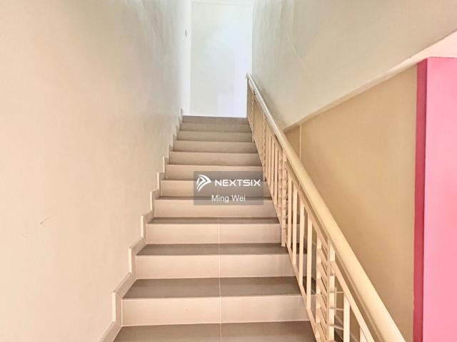 Residential House for sale in Malaka