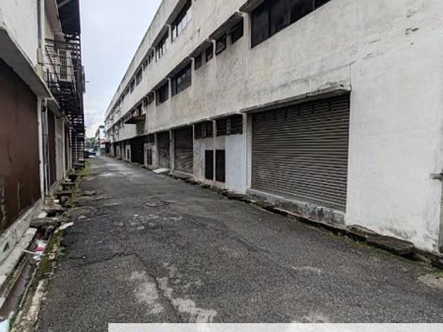 Shop for sale in Malaka