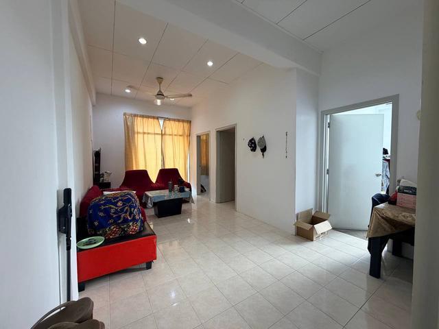 Apartment for sale in Malaka