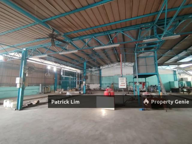 Warehouse for rent in Malaka