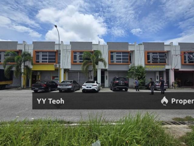 Shop for sale in Malaka