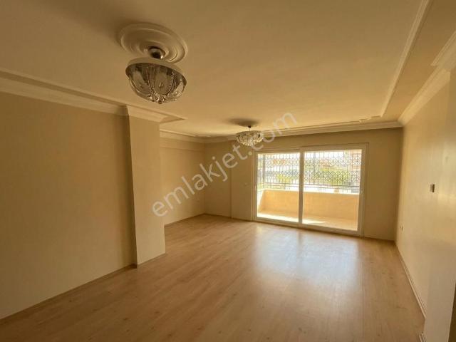 Karabağlar, İzmir içerisinde kiralık mülk