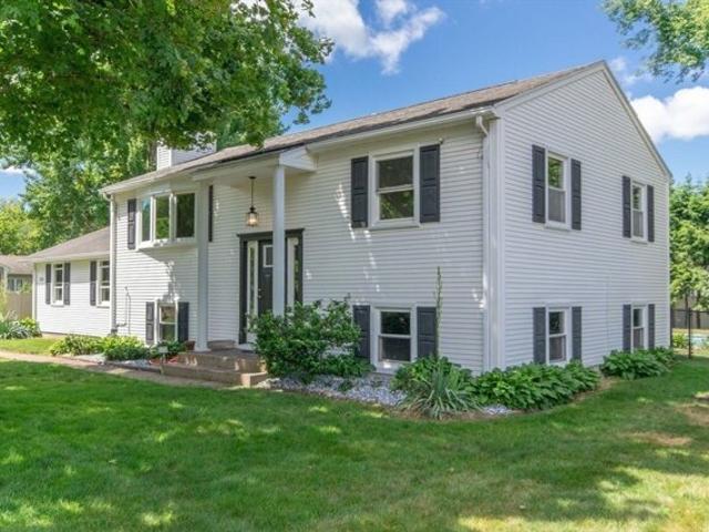 House for sale in Hampden, Massachusetts