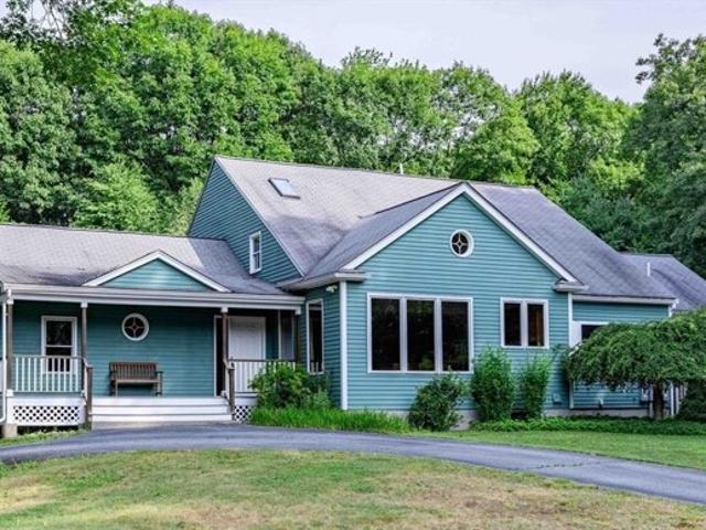 House for sale in Medway, Massachusetts