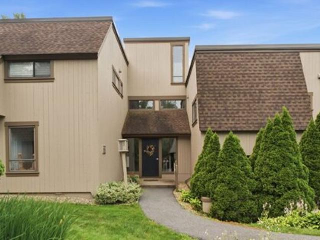Condo for sale in Farmington, Connecticut