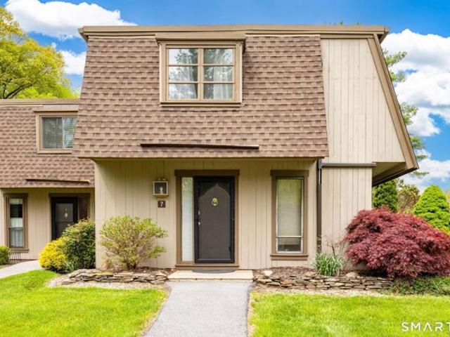 House for sale in Farmington, Connecticut