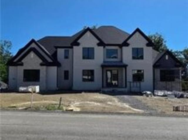 House for sale in Bradfordwoods, Pennsylvania