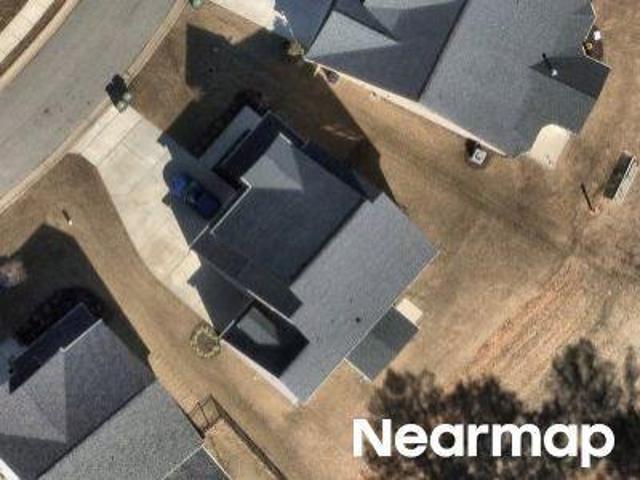 House for sale in Clayton