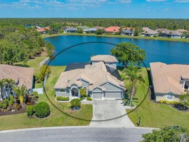 House for sale in Osprey