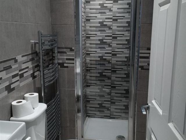 House for rent in Kensington, Calderstones