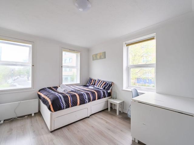 Studio for rent in Old Ford, Bow