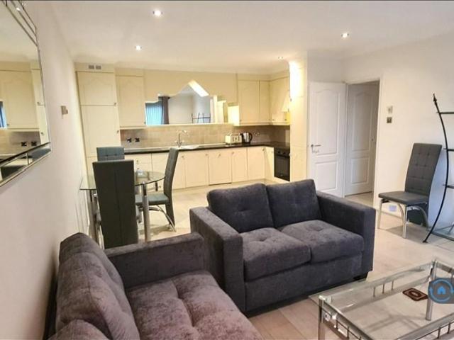 Apartment for rent in Old Ford, Bow