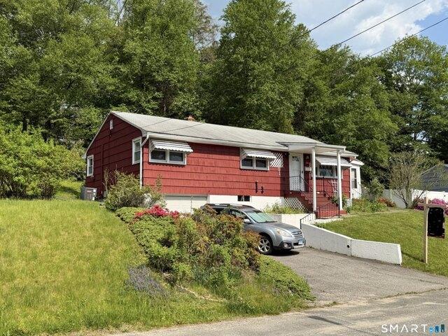 House for sale in Winchester Center, Connecticut