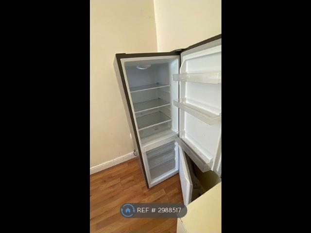 Room for rent in Becontree, Greater London