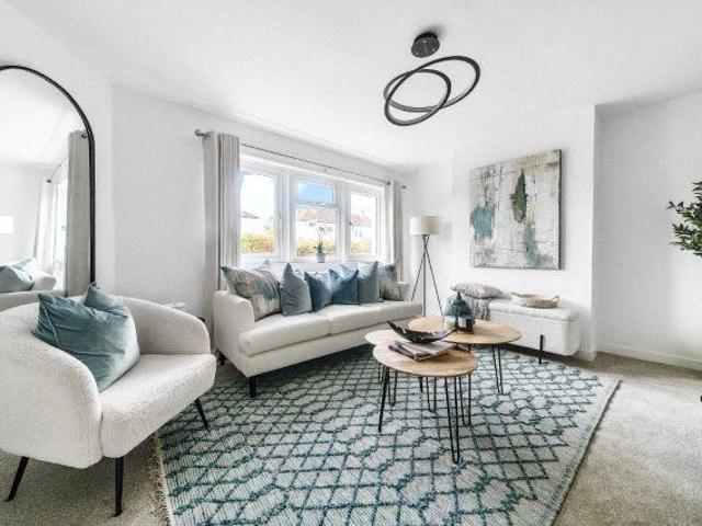 House for rent in Dettingen Park, Heol-las