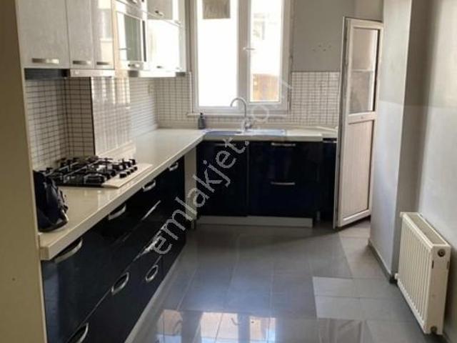 Süreyyaplajı, Maltepe içerisinde kiralık mülk